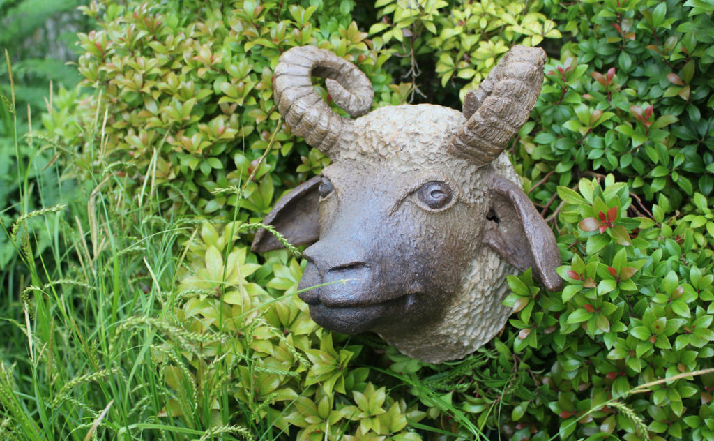 mouton-bélier-sculpture-jardin-décoration